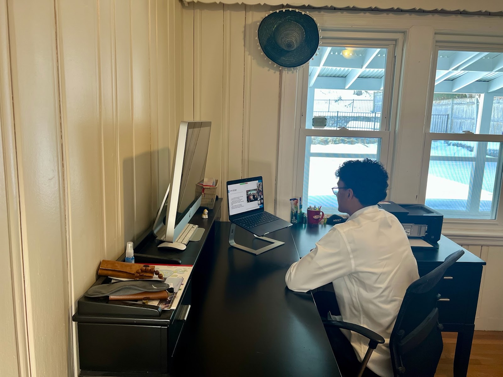 Avyaya presenting research to Chamber leaders by video call